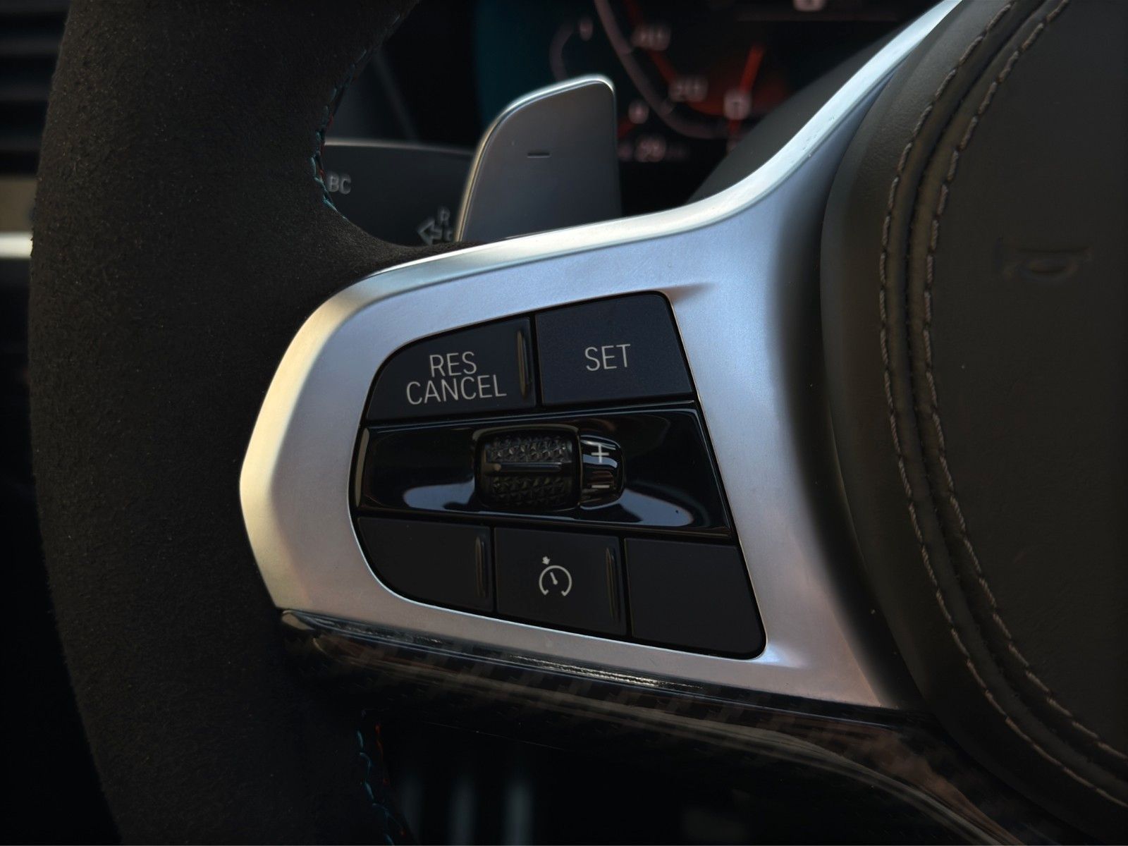 Fahrzeugabbildung BMW X3 M40i Pano/HUD/Bhz.Sport.Lenkrad/Elektr.Sitze