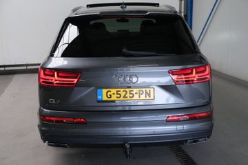 Audi Q7 - 8