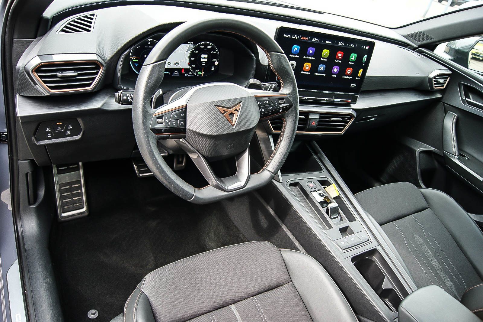 Fahrzeugabbildung CUPRA Leon Sportstourer e-HYBRID VIRTUAL ACC XL 1HAND