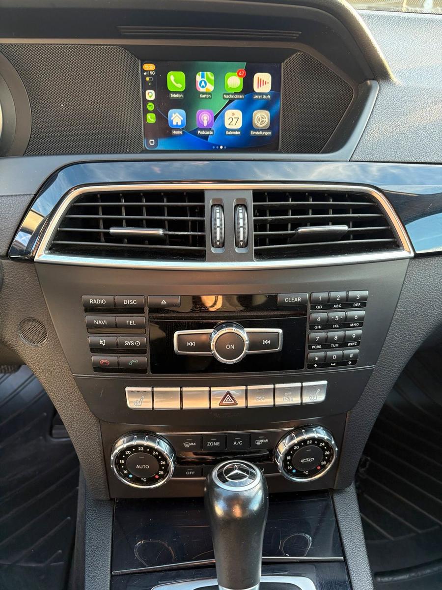 Mercedes-Benz C200 2012 — photo 15