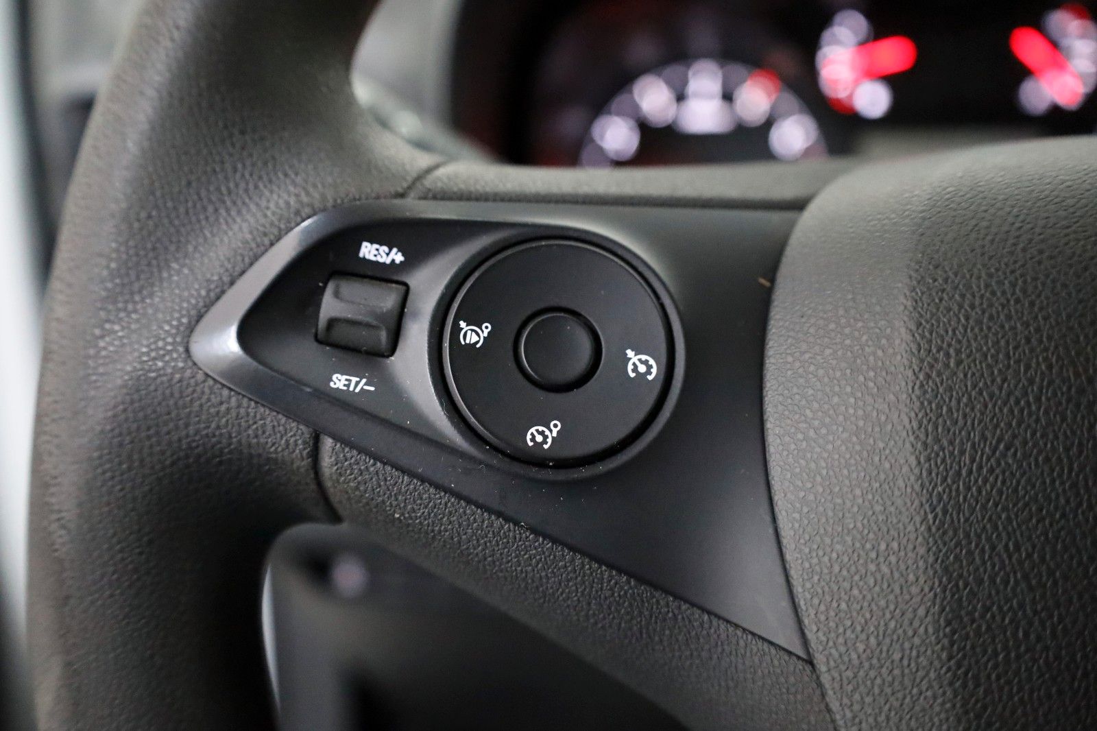 Fahrzeugabbildung Opel Combo Cargo Selection Navi,Kamera,Apple CarPlay