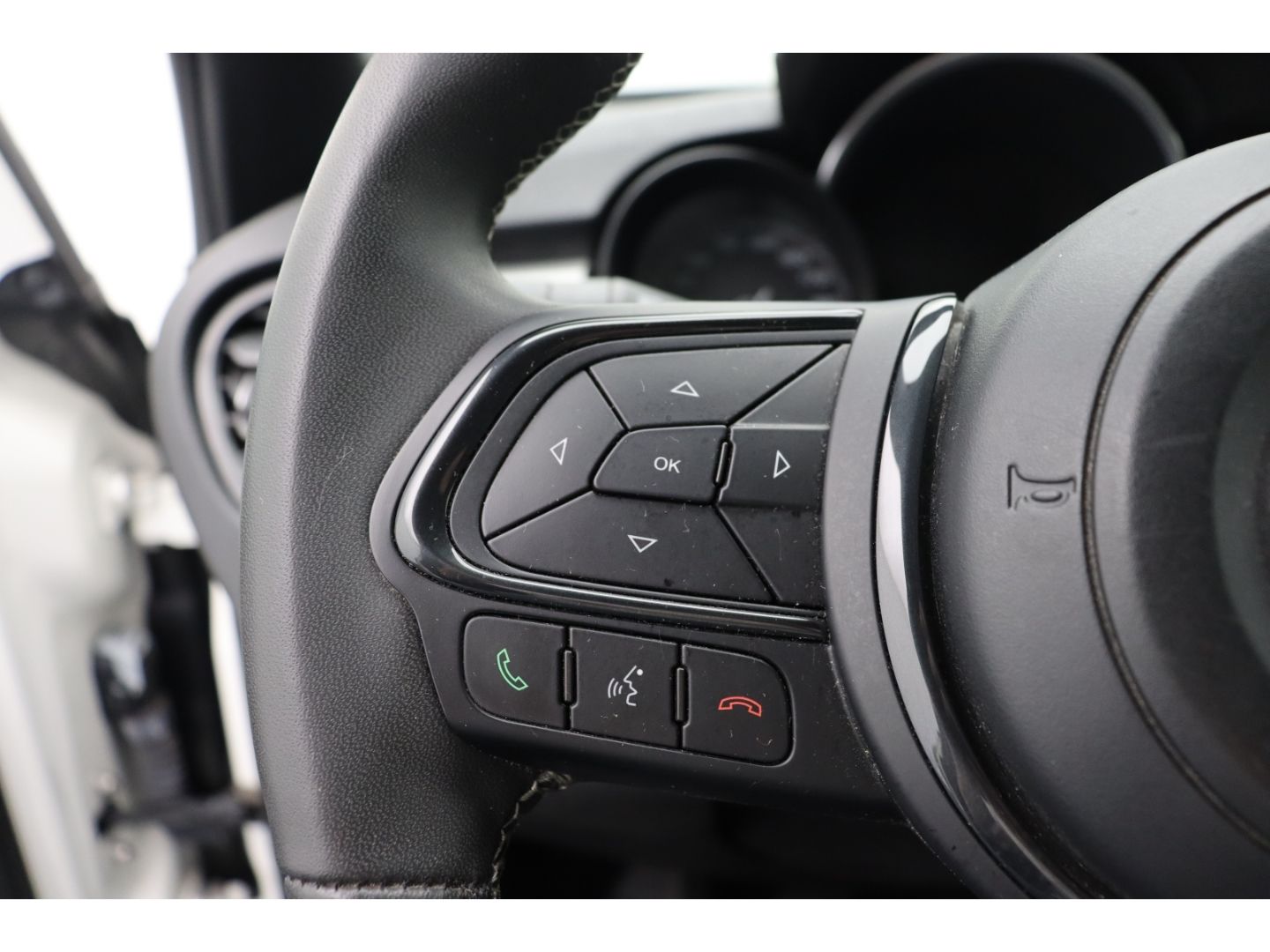 Fahrzeugabbildung Fiat 500X Sport Einparkhilfe ACC Kamera SHZ Totwinkel