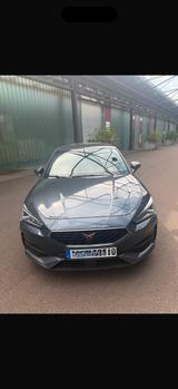 Cupra Leon 2.0 TSI 221kW VZ DSG VZ - blaue Cupra Leon