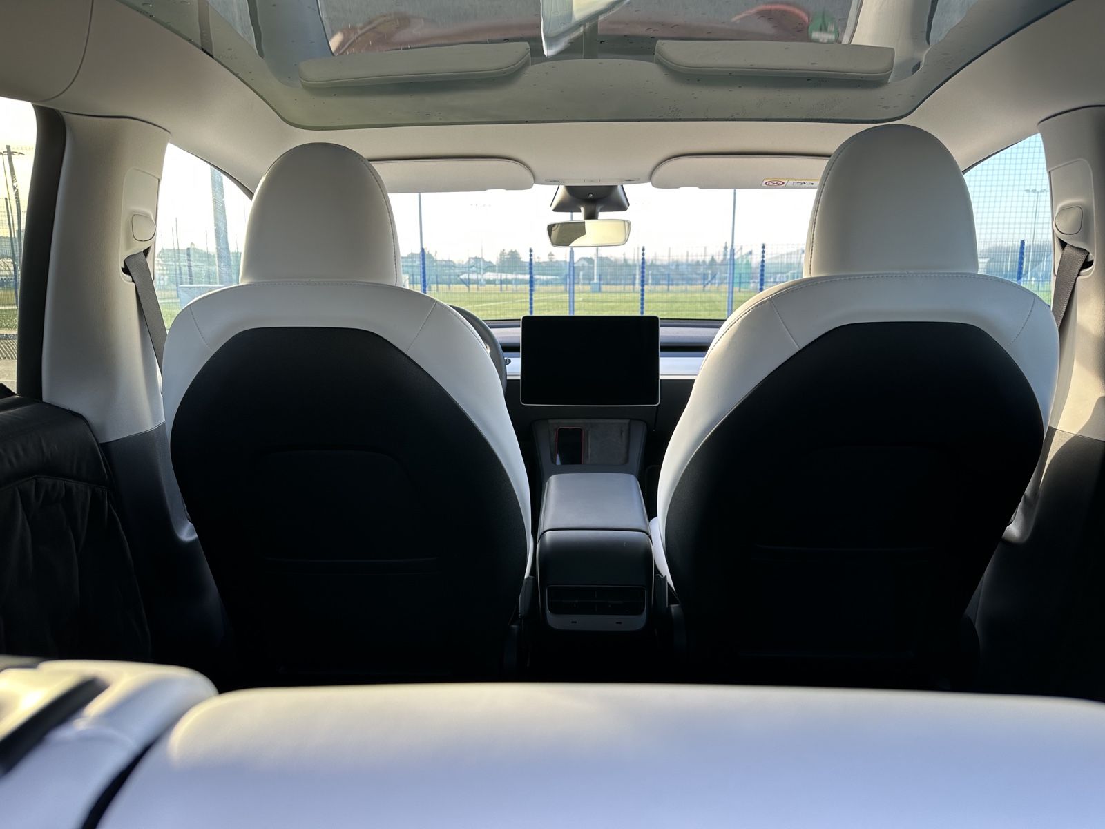 Tesla Model Y  RWD 20 Zoll  Red Multi-Coat foto 8