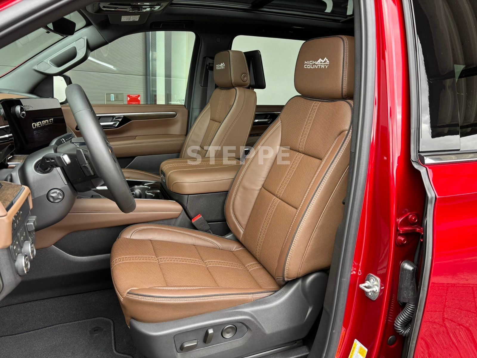 Chevrolet MY26 Suburban 6,2 High Country AHK  24" Luftfed.