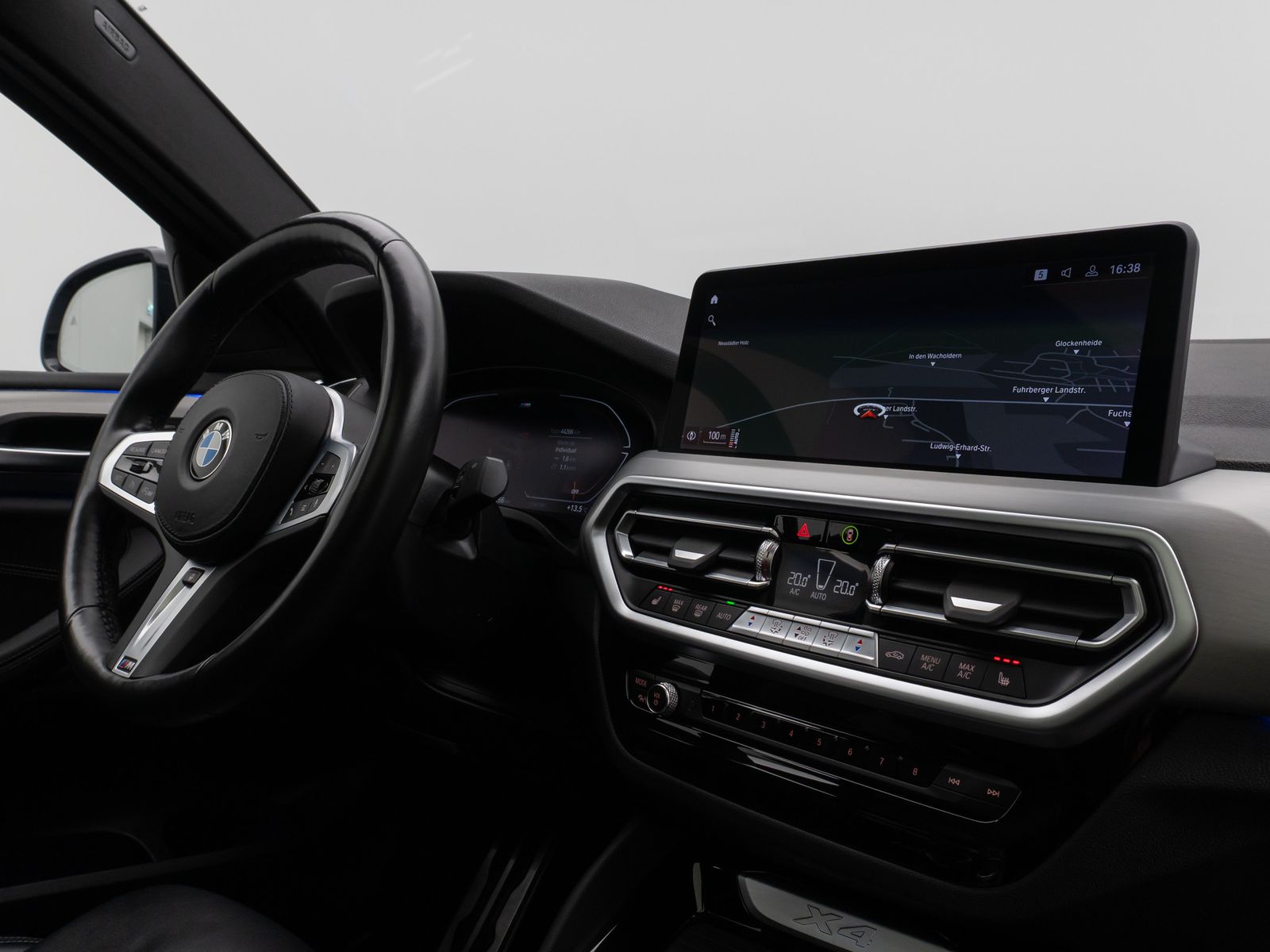 Fahrzeugabbildung BMW X4 xD30d M Sport Panorama Laser Kamera HUD HiFi