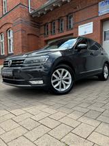Volkswagen Tiguan Highline*LED*Tempo*ACC*Spurha*Scheckheft* - Volkswagen Tiguan mit Diesel-Antrieb: Kombi