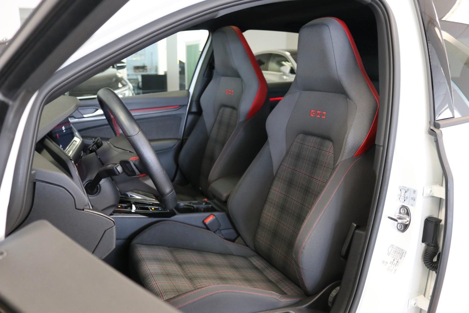 Volkswagen Golf VIII GTI Black Style AHK Pano Matrix H&K, миниатюра 13
