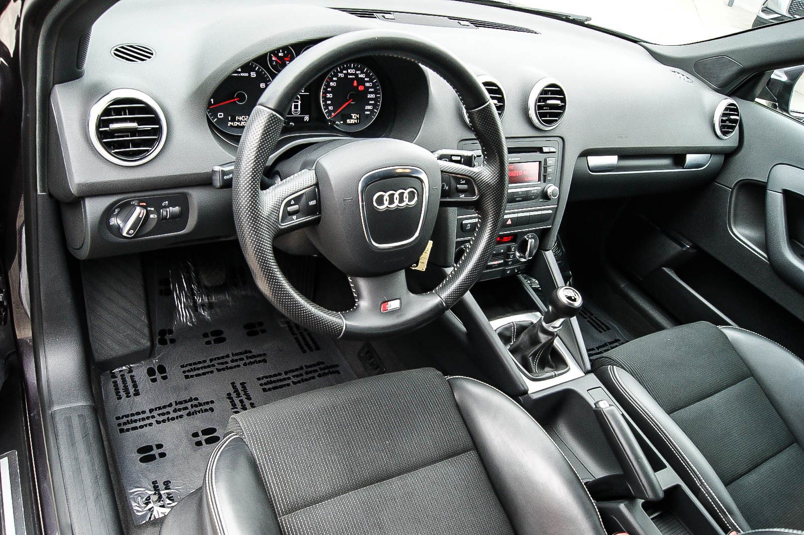 Fahrzeugabbildung Audi A3 Sportback 14TFSI S line Sportpaket Plus 1HAND