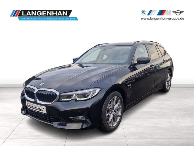 BMW 330e xDrive Touring Sport Line Head-Up HiFi DAB