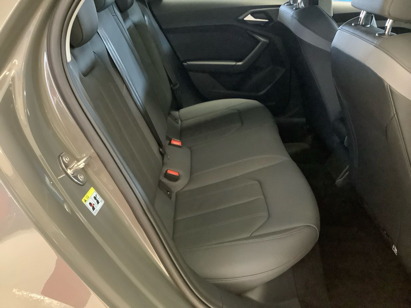 A1 Sportback S line 30TFSI S tronic,LED,Navi Plu