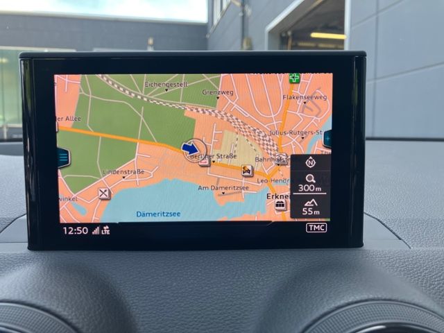 Q2 1.4 TFSI design KLIMA NAVI ALU