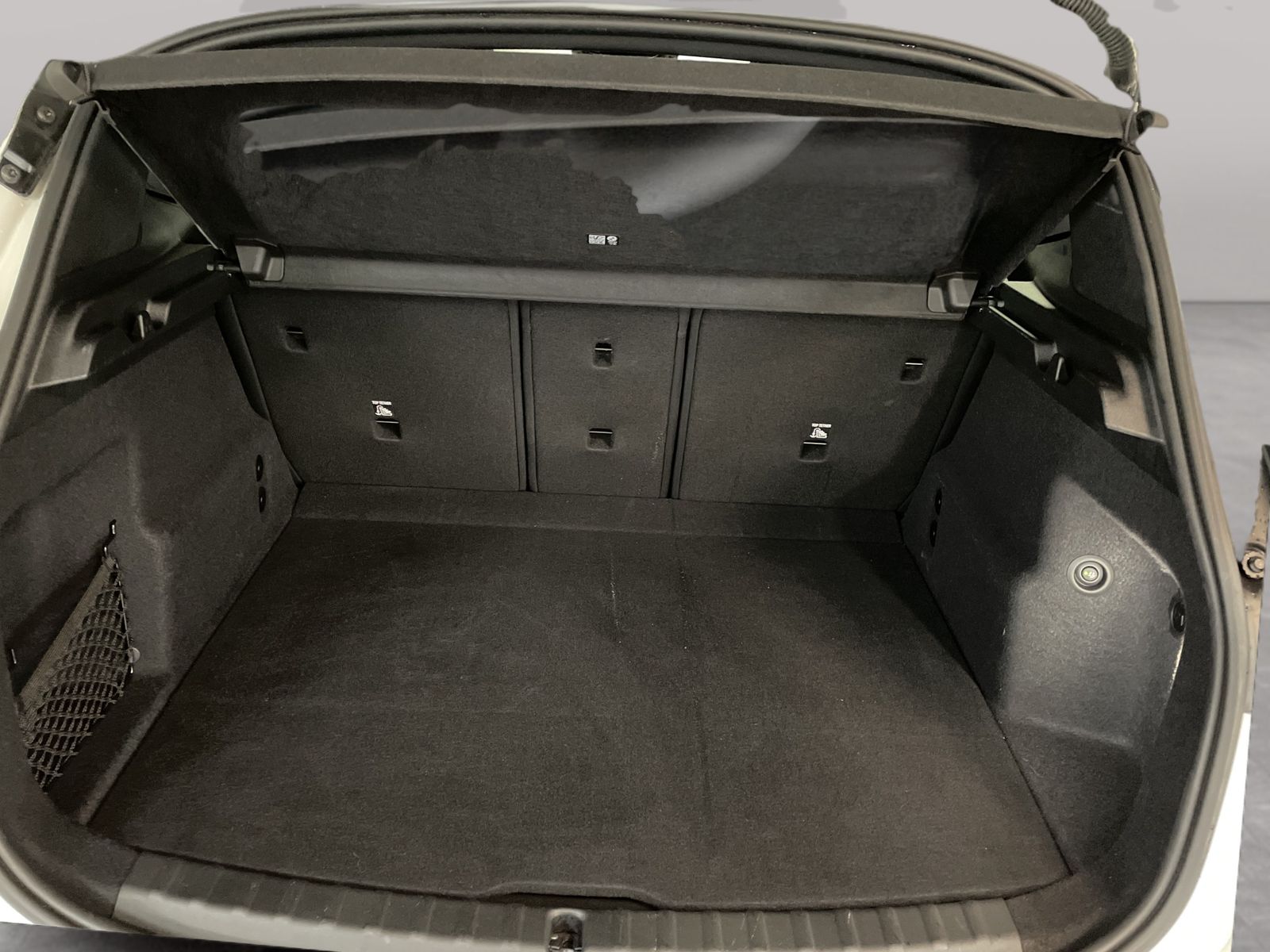 BMW 223 Active Tourer - Bild 16