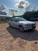 BMW 320I Benzin 2,2 - BMW 320 aus 2002: 320i