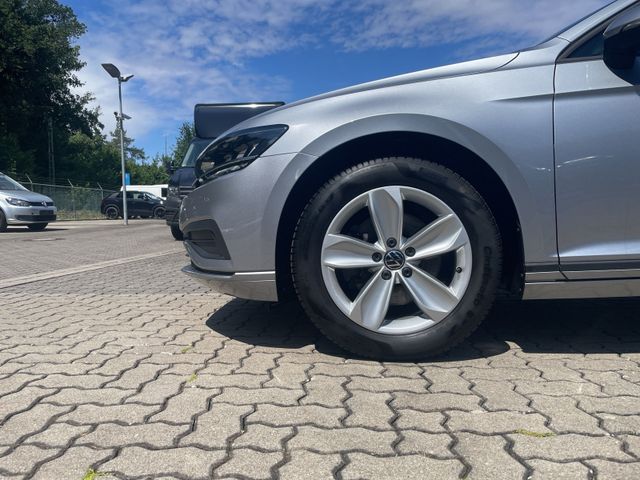 Passat Variant Conceptline TSi DSG Navi Standh.