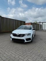 Skoda Octavia VRS - Skoda Octavia: Vrs