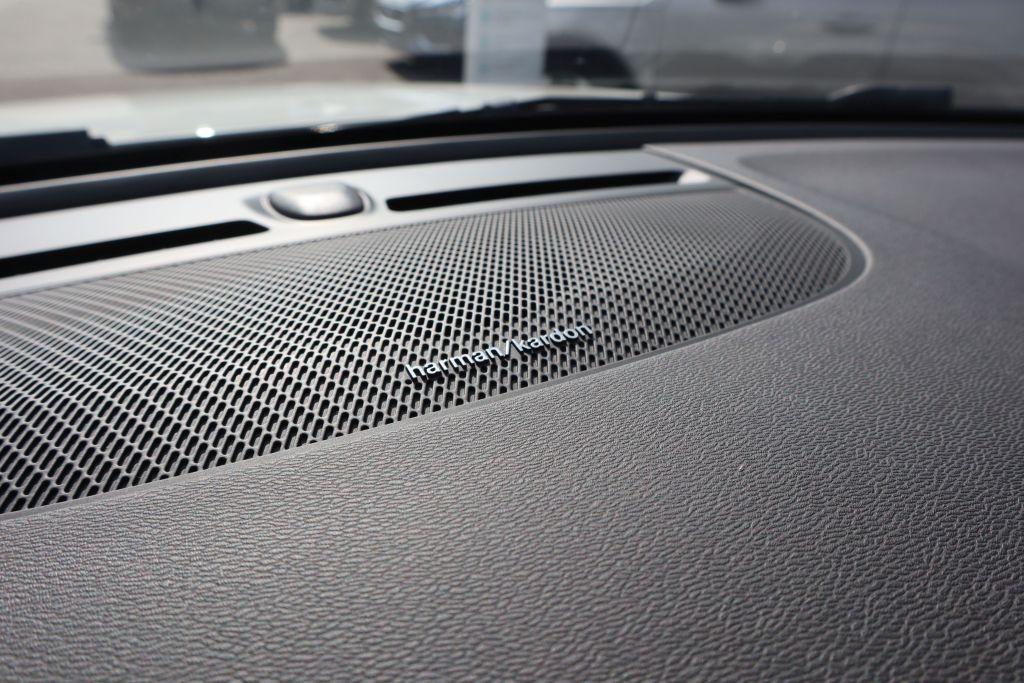 Volvo XC40 T3 Momentum Pro|NAVIGATION|R-CAM|PDC|