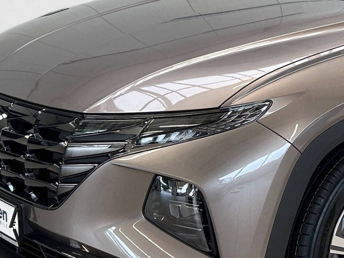 Fahrzeugabbildung Hyundai TUCSON LED-Grilldesin