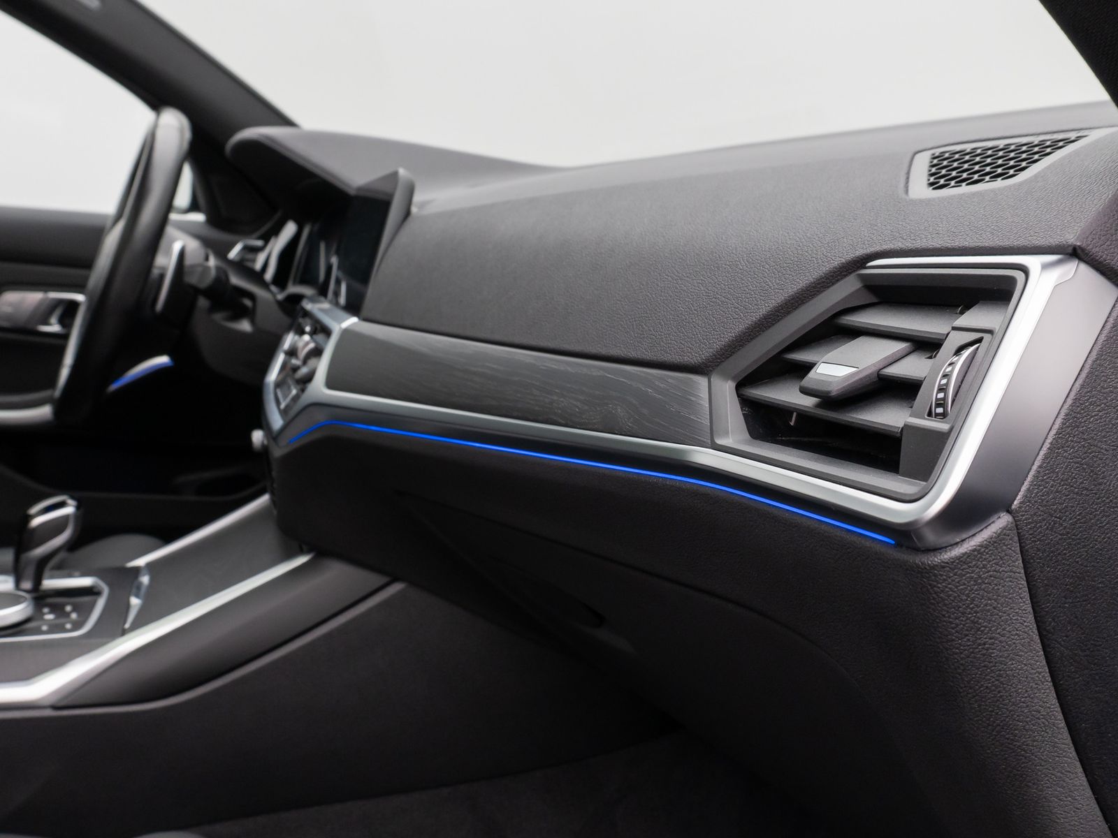 Fahrzeugabbildung BMW 320d xD M Sport Panorama Laser Kamera DAB HiFi