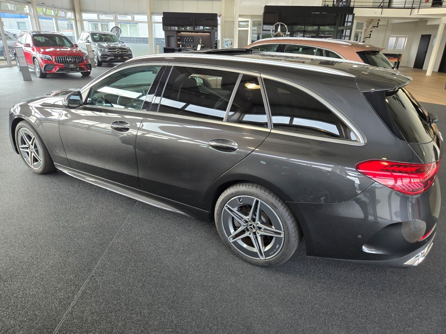 Mercedes-Benz C 180 T-Modell AMG LINE Pano Distronic 360° Totw foto 2