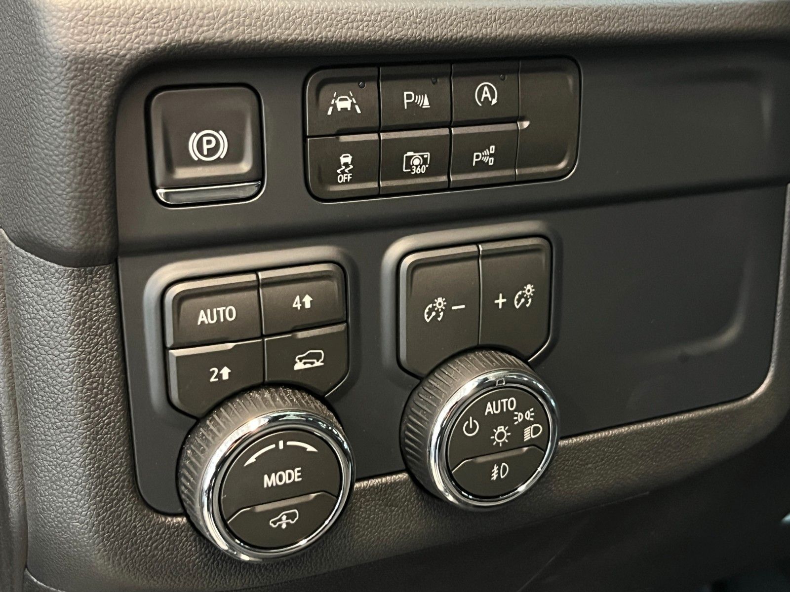 Fahrzeugabbildung Chevrolet Tahoe RST 6.2 V8 LPG