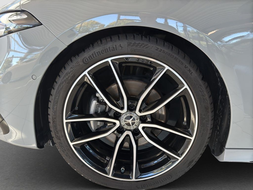 Fahrzeugabbildung Mercedes-Benz A 200 d AMG Line AMG*Night*Navi*PDC*ParkAss*RFK