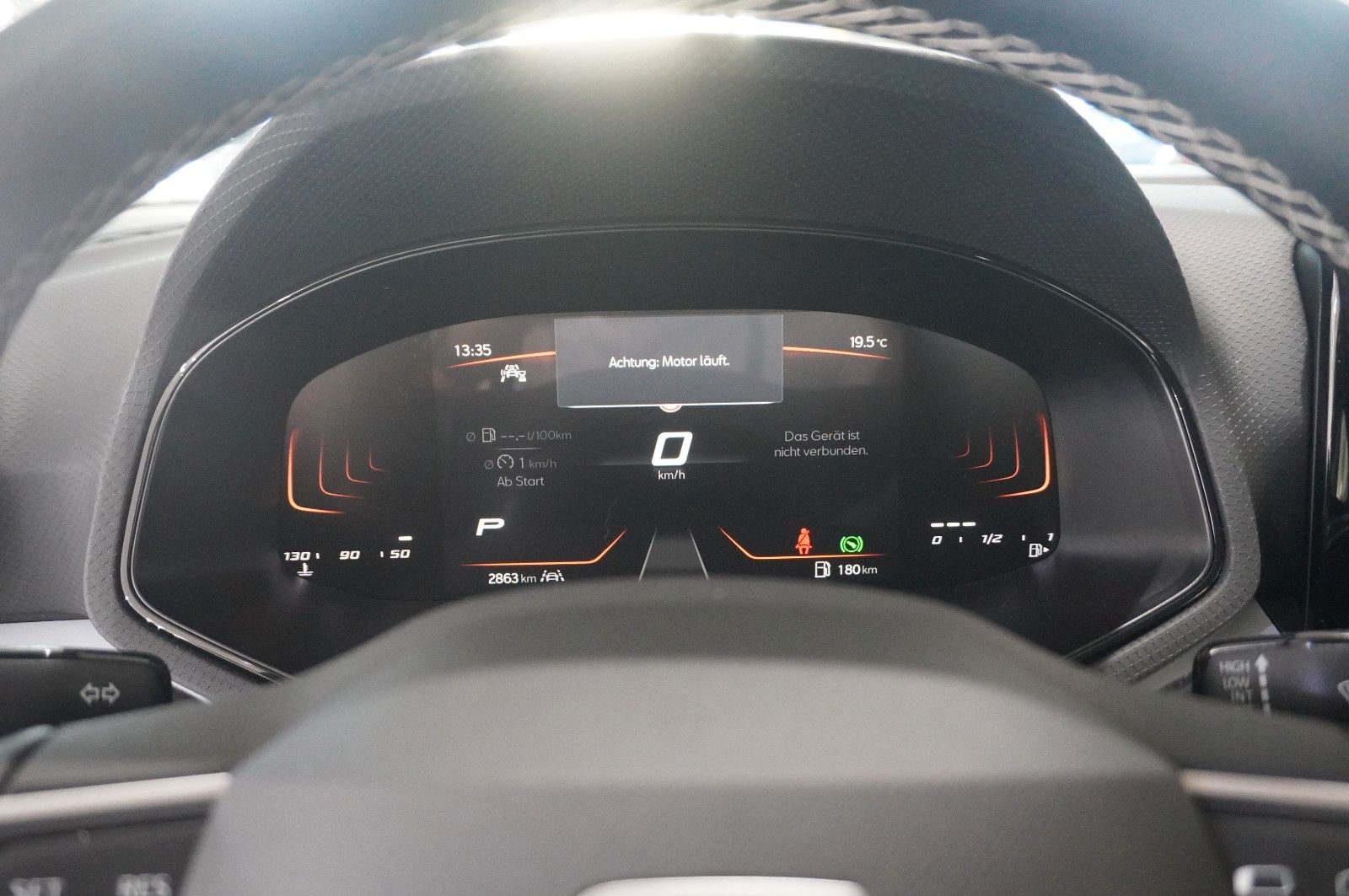 Fahrzeugabbildung SEAT Arona 1.0 TSI STYLE DSG NAVI/VIRTU./SHZ/PDC/DAB+