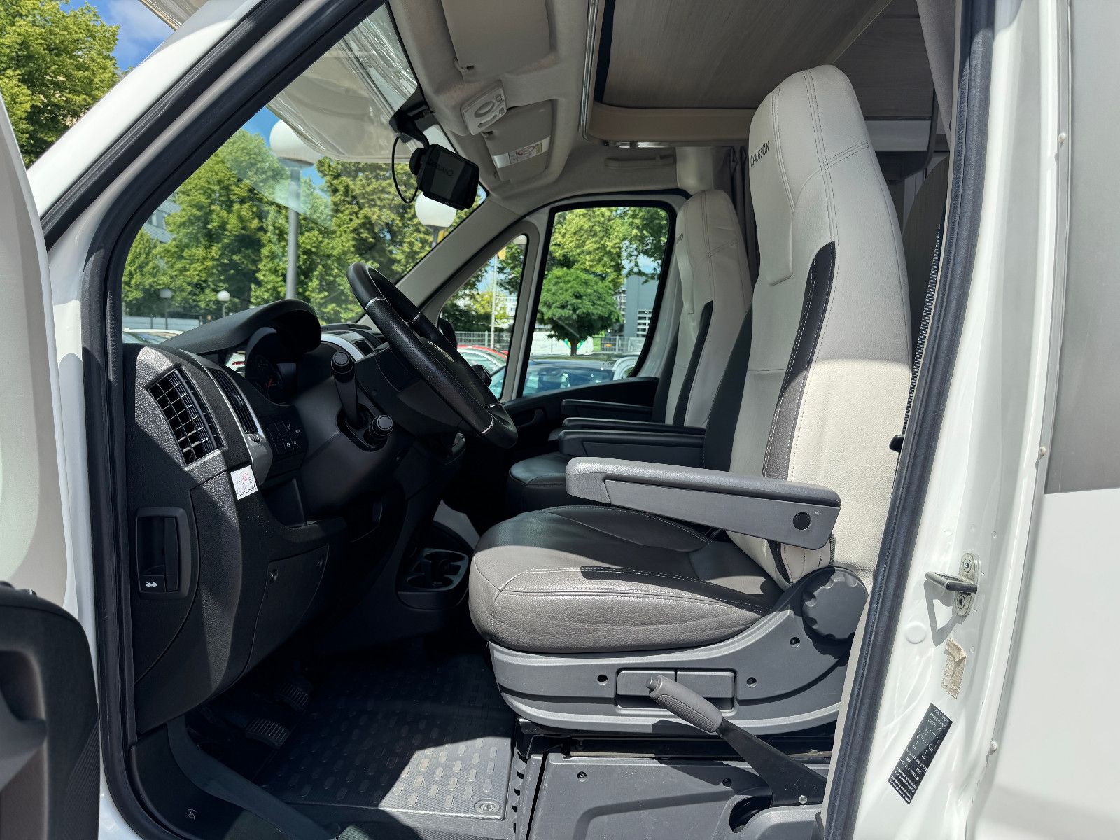 Fahrzeugabbildung Chausson Alkoven C714 GA VIP M20 FIAT DUCATO MAXI SOLAR