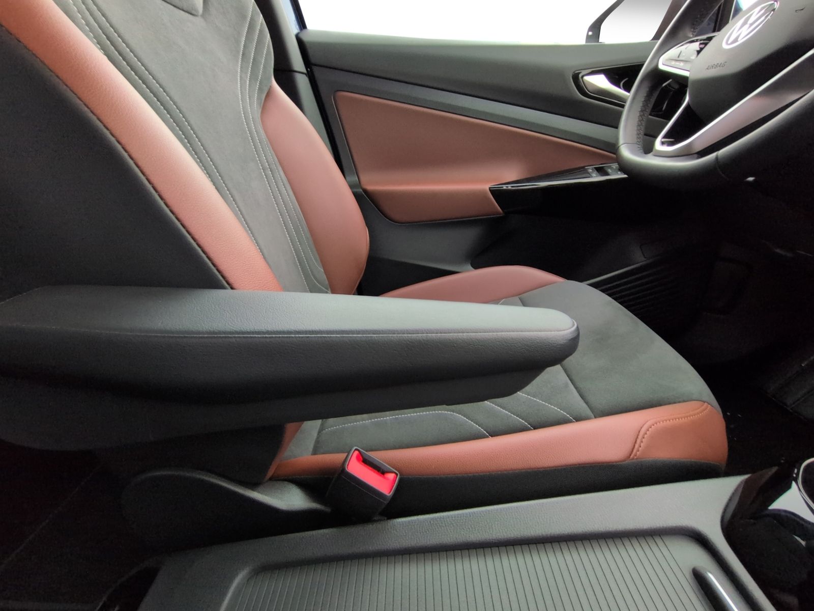 ID.4 Pro AHK+APP+MATRIX+NAVI+WÄRMEPUMPE