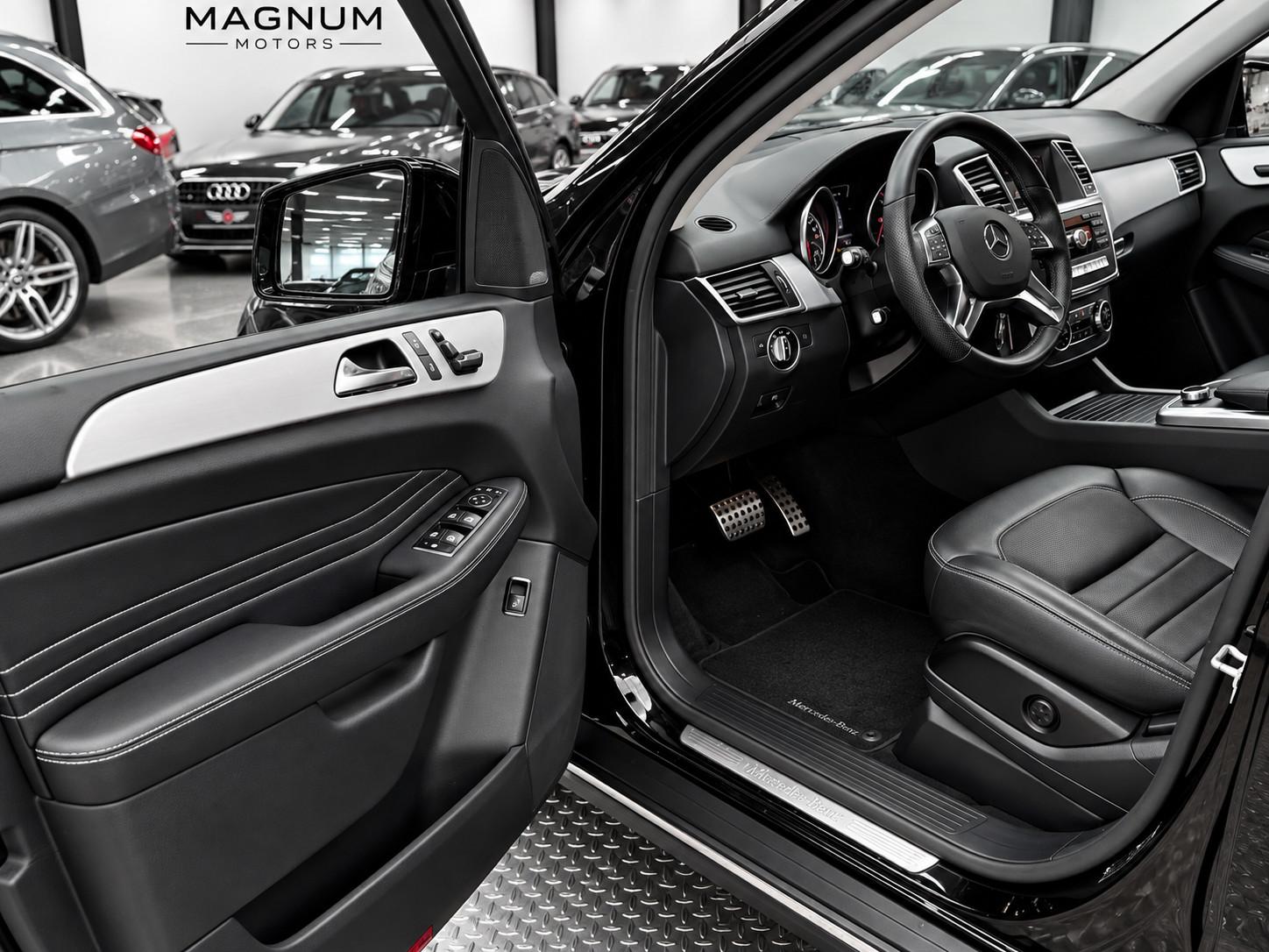 Mercedes-Benz ML250 4-MATIC BT *Navi*Leder*AHK*8x Bereift*