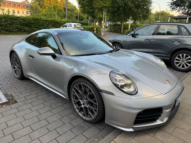 PORSCHE 992.2 Carrera Coupé, Vollauslastung 