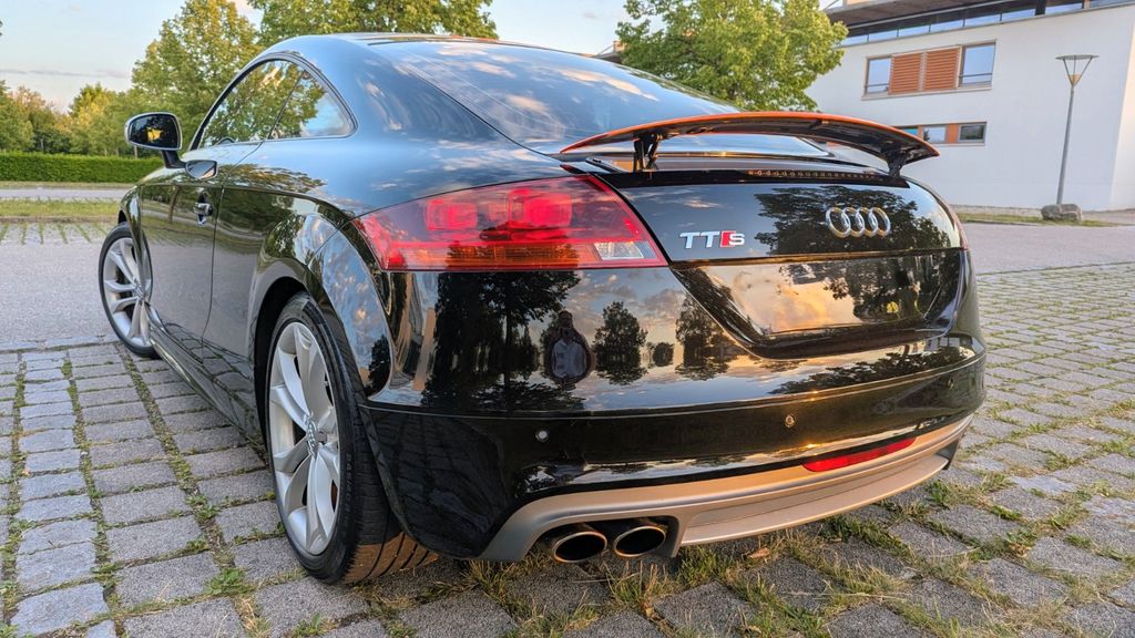 Audi TTS