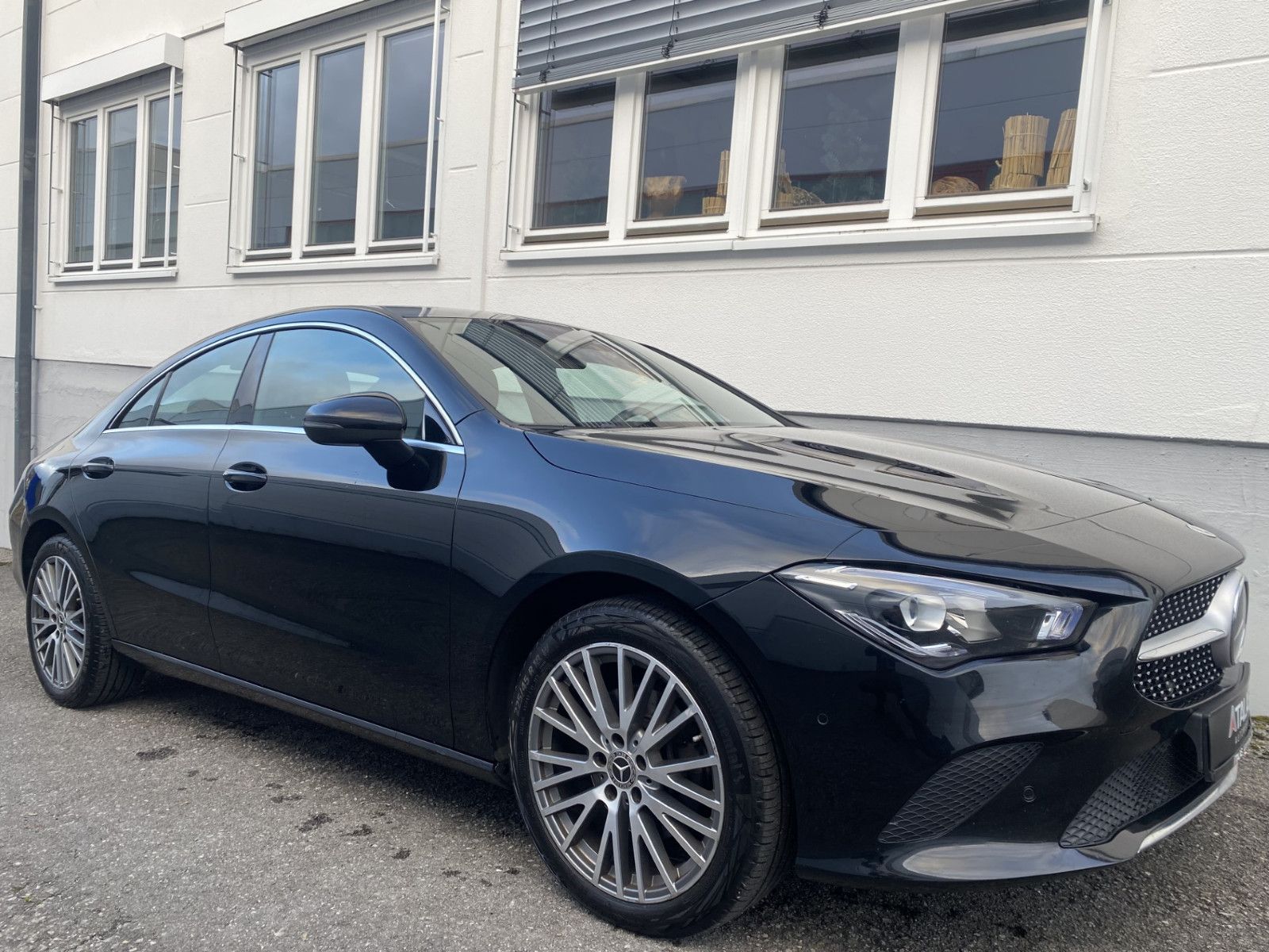 Mercedes-Benz CLA 250 e LED-Ambiente-High-End foto 2