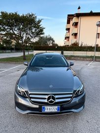 Mercedes E 200 - 9