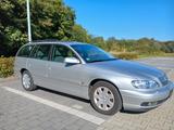 Opel Omega 2.2 16V Elegance Elegance - Opel Omega Gebrauchtwagen in Berlin