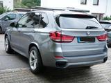 BMW X5 M50d - Voll/LED-Adapt/AHK 3,5t/8-fach Bereif - BMW X5 M50 von privat