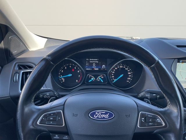 Ford Kuga Vignale 2.0 EcoBoost+AWD+AHK+ACC+KeyFree+Na