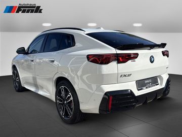 BMW iX2 xDrive30 M Sportpaket DAB LED Komfortzg.