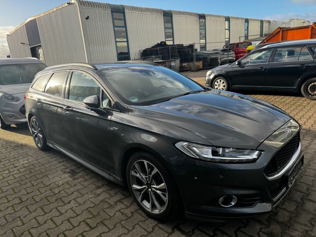 Ford Mondeo Turnier ST-Line mit Winter-Paket