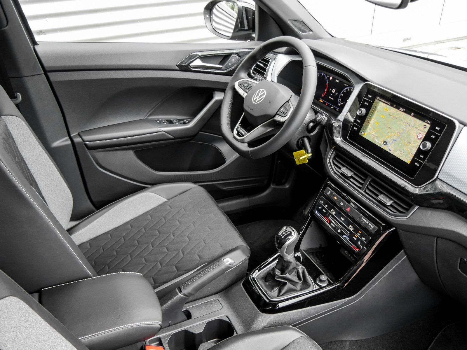 Volkswagen T-Cross Energy 1.0 l TSI AHK PLUS PAKET KAMERA T foto 3