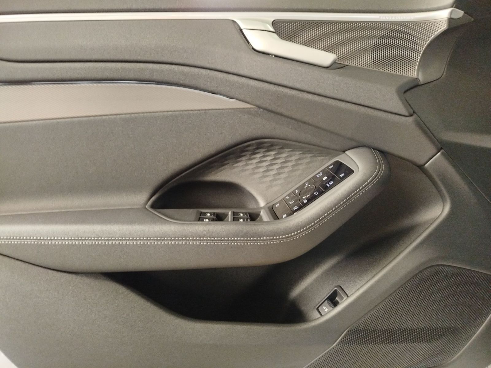 Audi A6 - Bild 8