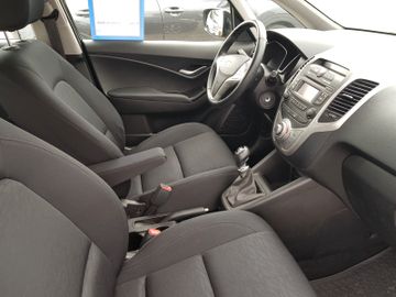 Hyundai ix20 Klima Sitzheizung PDC Einparkhilfe