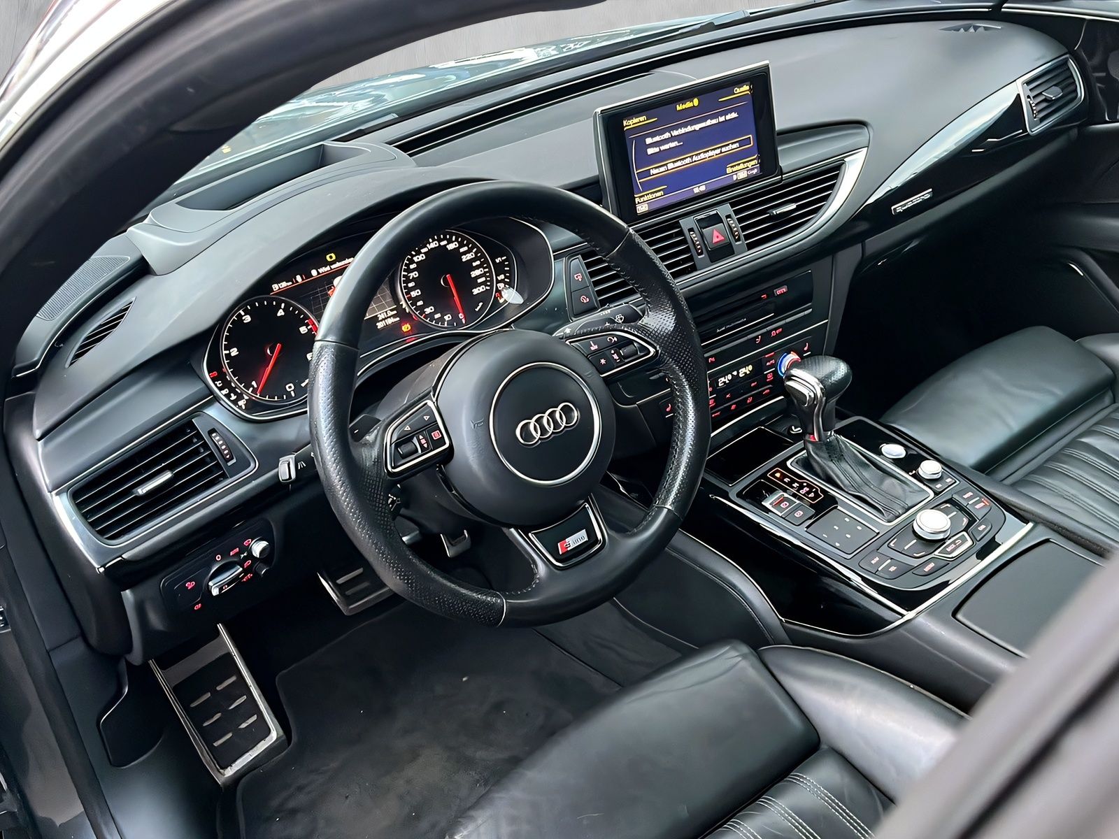 Fahrzeugabbildung Audi A7 3.0 TDI QUATTRO DSC BOSE NAVI GSHBD