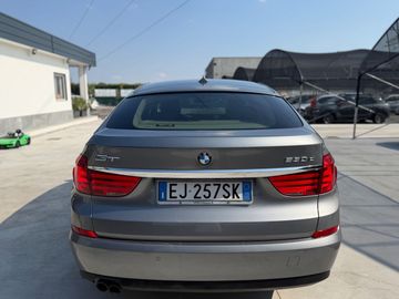 BMW 530 Gran Turismo - 10