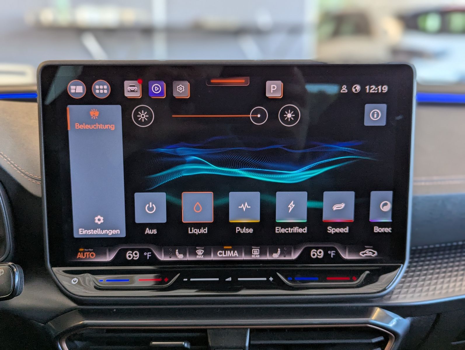 Fahrzeugabbildung CUPRA Leon 1.5 eTSI DSG Skyline Dinamica Memory AHK 19