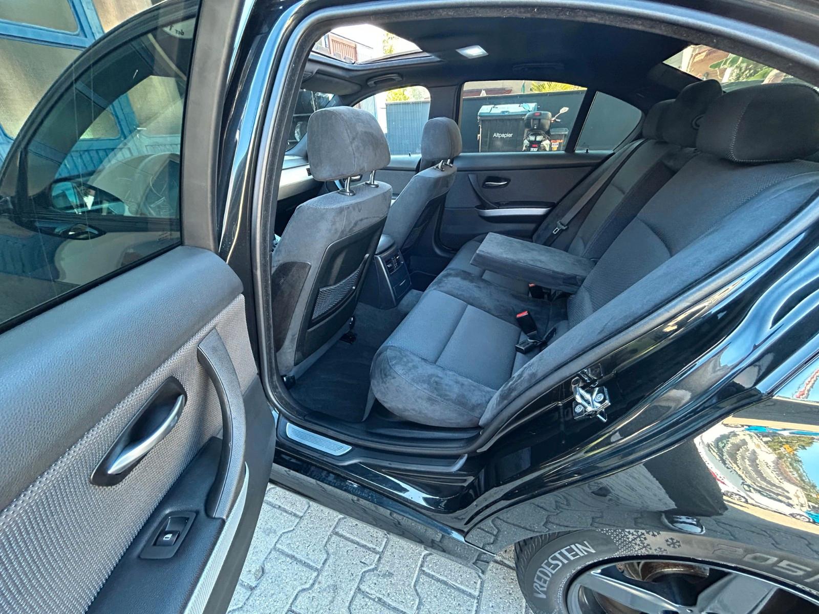 BMW 320i 2.0 170ch PACK M BVM Shadow line Sièges sport Toit ouvrant - 2EME MAIN
