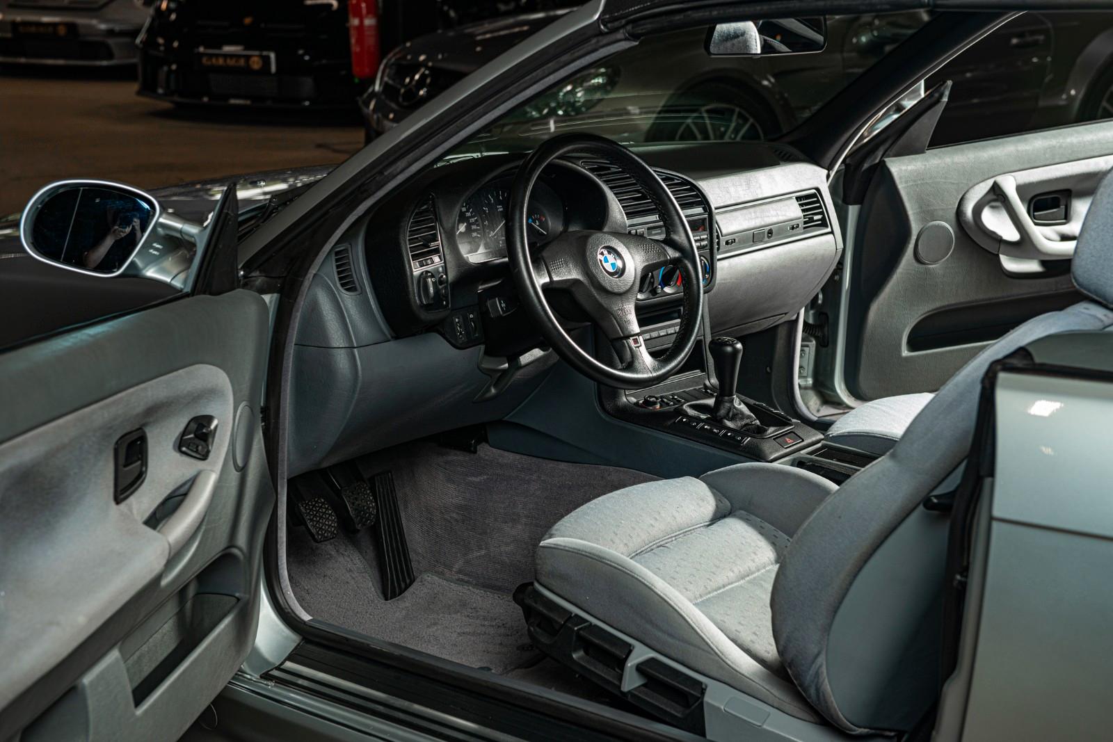 BMW 325I - CONVERTIBLE - BVM - 192 CV -