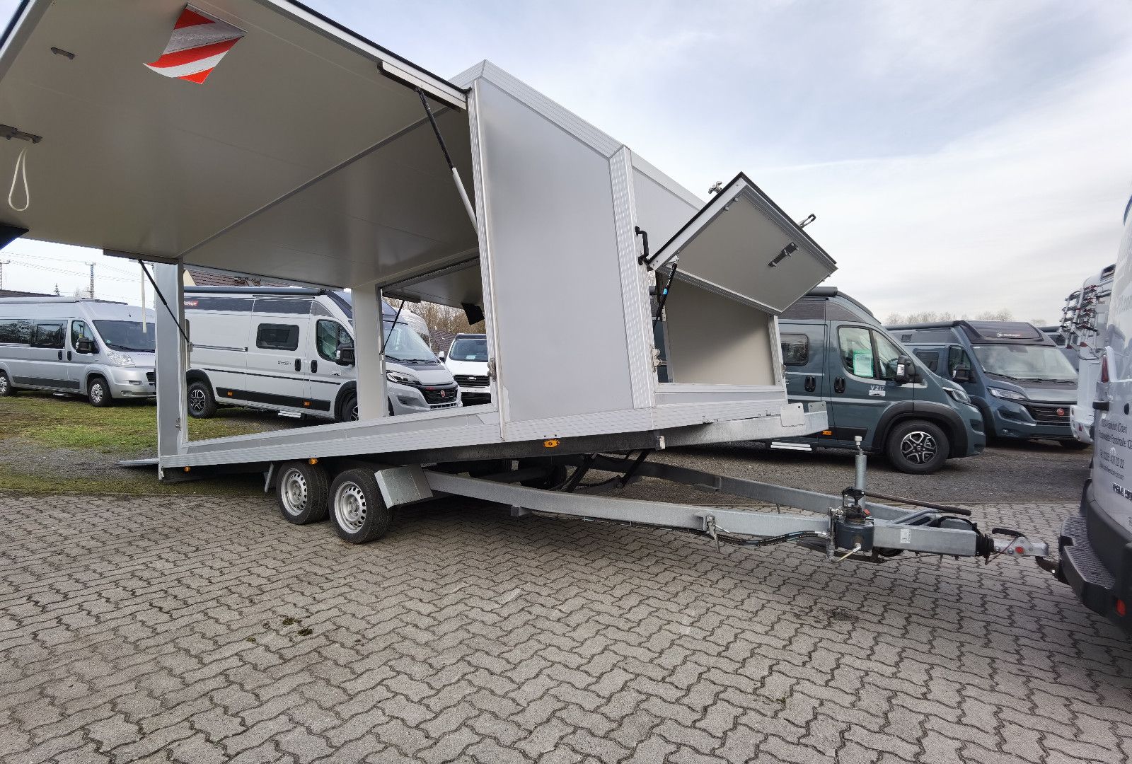 Fahrzeugabbildung Unsinn FTK (UKF) Fahrzeugtransporter kippbar 3500 kg