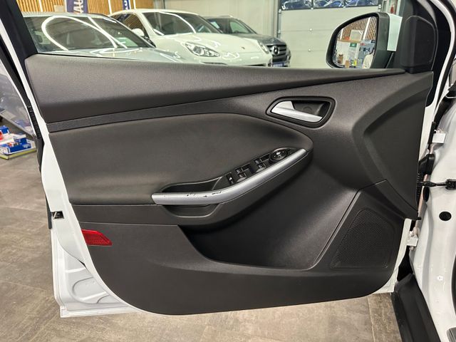 Ford Focus Turnier Titanium
