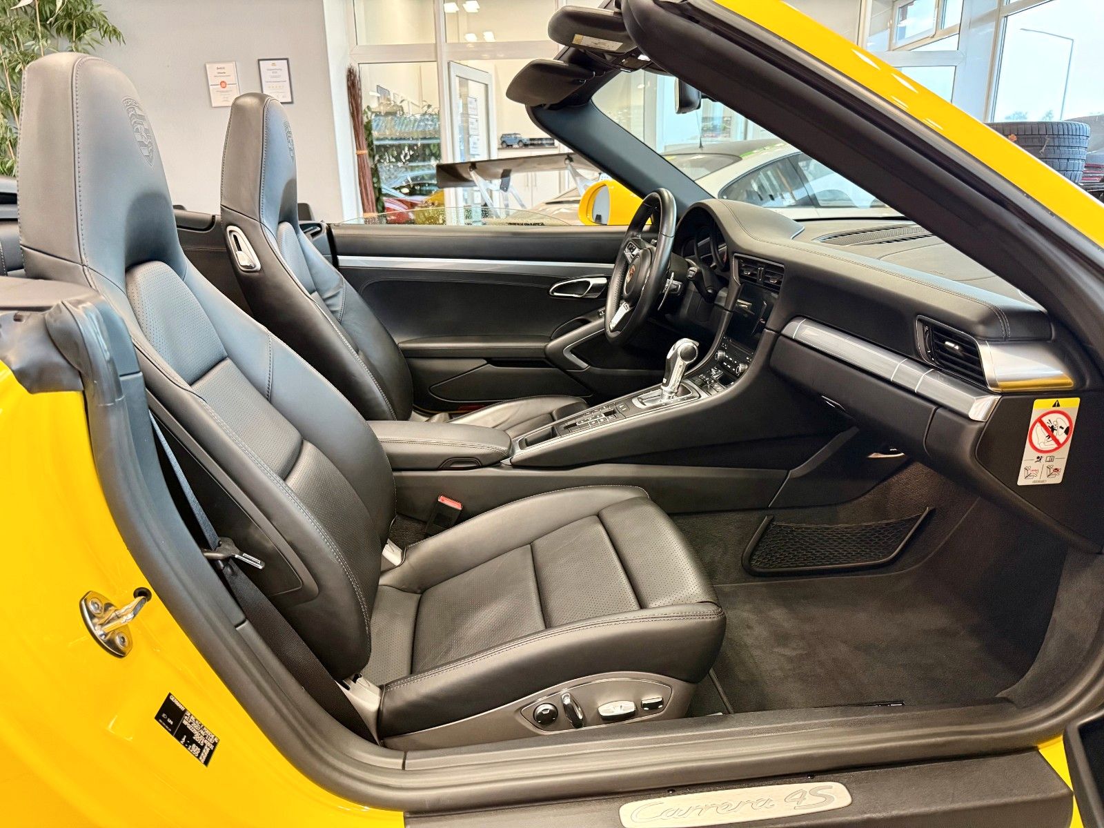Fahrzeugabbildung Porsche 911 991 Carrera 4S Cabrio PDK Keyless/Kamera/SAA
